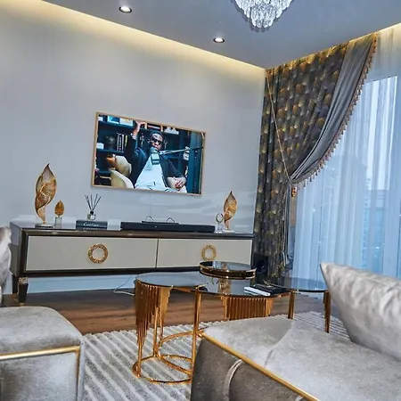Luxurious And Comfy Views Pool Sauna Parking Διαμέρισμα Κωνσταντινούπολη