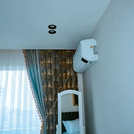 Διαμέρισμα Luxurious And Comfy Views Pool Sauna Parking *