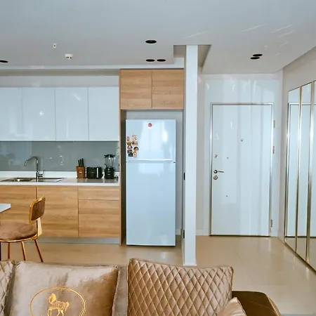 Luxurious And Comfy Views Pool Sauna Parking * Κωνσταντινούπολη