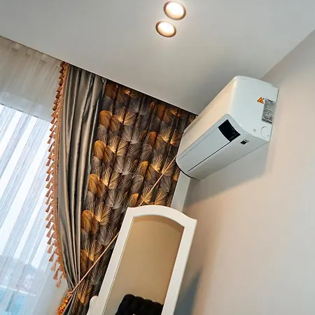 Διαμέρισμα Luxurious And Comfy Views Pool Sauna Parking *