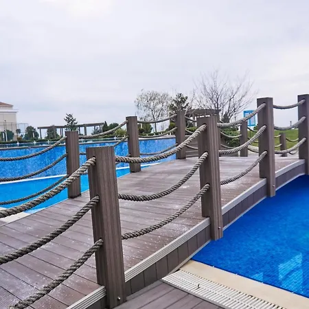 Luxurious And Comfy Views Pool Sauna Parking Stambuł