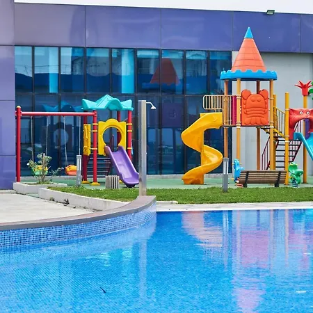 Apartmán Luxurious And Comfy Views Pool Sauna Parking *