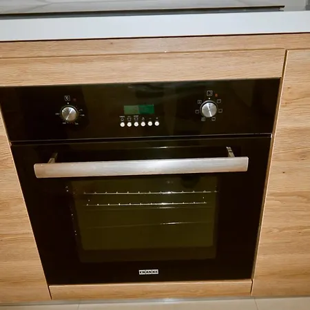 Luxurious And Comfy Views Pool Sauna Parking Apartmán *