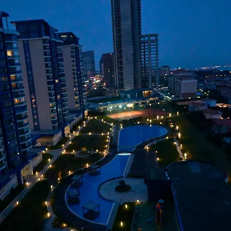 Apartmán Luxurious And Comfy Views Pool Sauna Parking *