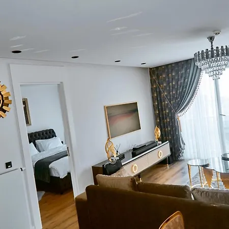 Luxurious And Comfy Views Pool Sauna Parking Apartmán Istanbulská provincie